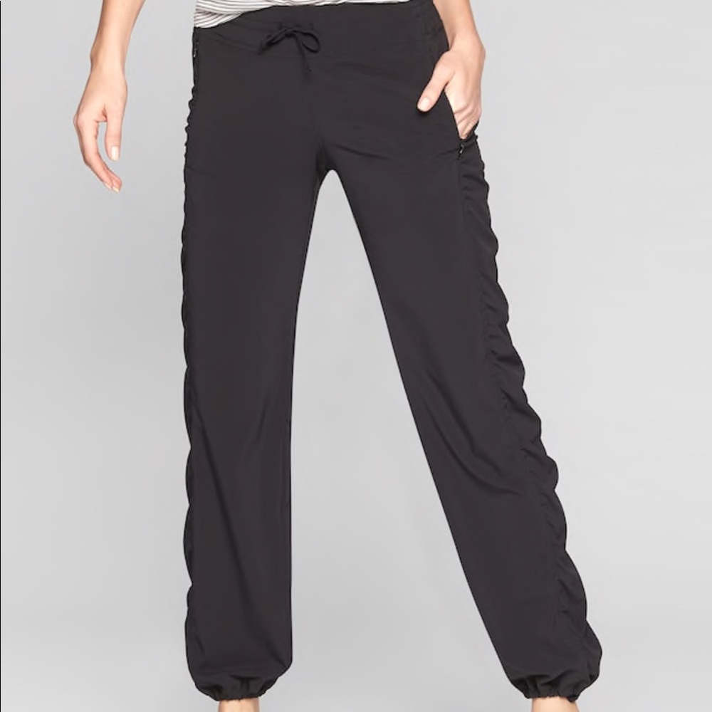 Athleta Black Size 8 pants La Viva